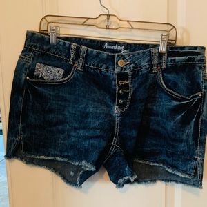 Blue jean size  14 women's shorts. Button up